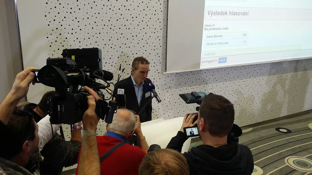 1000x1000-1515242249-nove-zvoleny-predseda-ivan-bartos