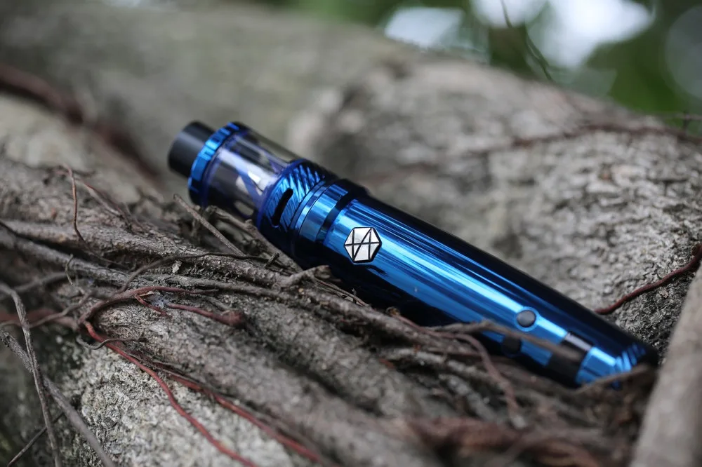 Použité e-cigarety do klasických kontejnerů nepatří. Přes 80 procent kuřáků je ale nerecykluje.