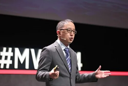 Technický ředitel Huawei Cloud Bruno Zhang: Budování základů inteligentního cloudu pro telekomunikace prostřednictvím systematických inovací
