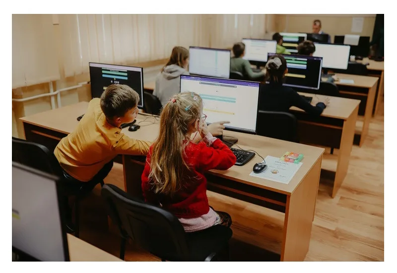 WocaBee do každého okresu i wellness pro učitele. To jsou ceny velikonoční jazykové soutěže pro školy