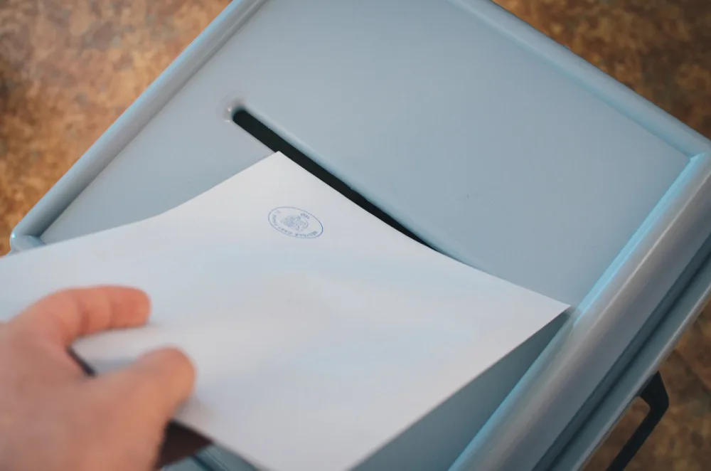 size4-16337180655024-231-volby-2021-startuje-druhy-den-voleb-v-plzenskem-kraji-je-doprovazi-i-tri-mistni-referenda