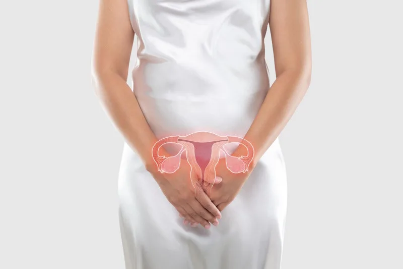 Endometrióza stojí za neplodností u žen. Jde vůbec vyléčit?