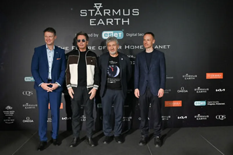 STARMUS OZNAMUJE „MOST Z BUDOUCNOSTI" ZAHAJOVACÍ KONCERT JEANA-MICHELA JARREHO, VČETNĚ SPECIÁLNÍHO HOSTOVÁNÍ BRIANA MAYE, JEHO PROGRAMU STARMUS CAMP & CITY A LAURIE ANDERSONOVÉ, KTERÁ SE PŘIPOJUJE K HUDEBNÍMU ARANŽMÁ