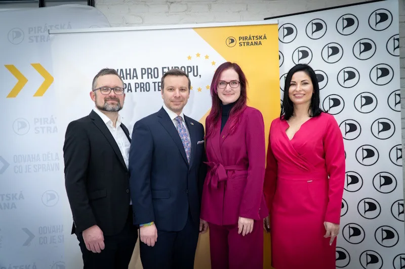 Živě: Piráti startují horkou fázi kampaně do eurovoleb