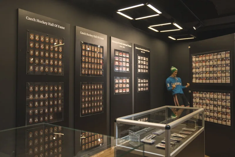 Otevřeno první Muzeum hokejových karet