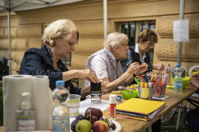 Fresh Senior Festival ve Ville Pellé chystá bohatý program. Odpolednem provede Alexander Hemala