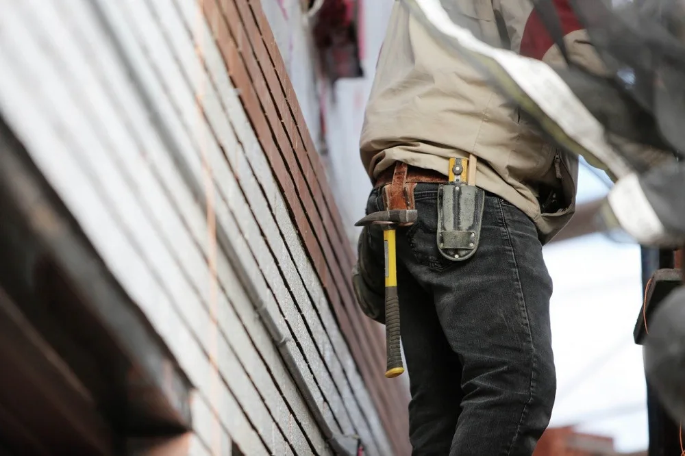 size4-15803750100416-60-construction-worker-569149-1280