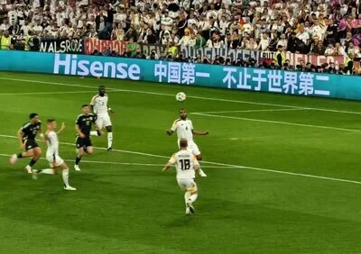 Hisense oslavuje při zahájení UEFA EURO 2024™ neopakovatelné televizní zážitky muralovou kampaní „BEYOND GLORY"