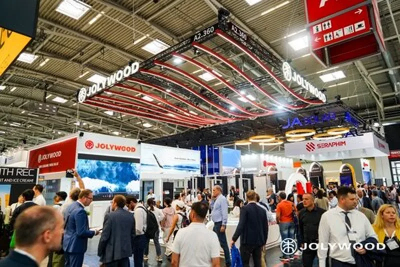 Jolywood na veletrhu Intersolar 2024: Evropská premiéra komplexního, plně temperovaného zapouzdření modulů typu n