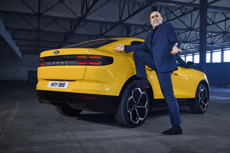 Ford představuje nový plně elektrický Ford Capri. LEGENDA SE VRACÍ.
