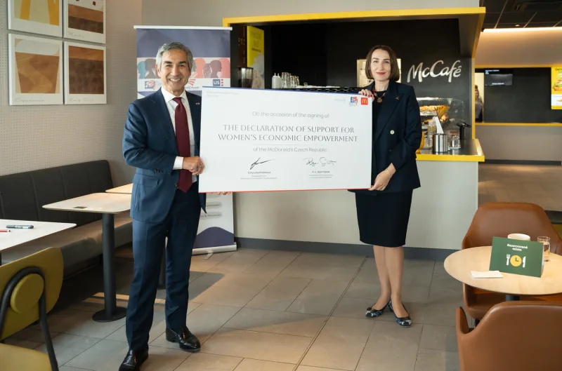 McDonald's se v Česku připojil k iniciativě podporující rovné postavení žen
