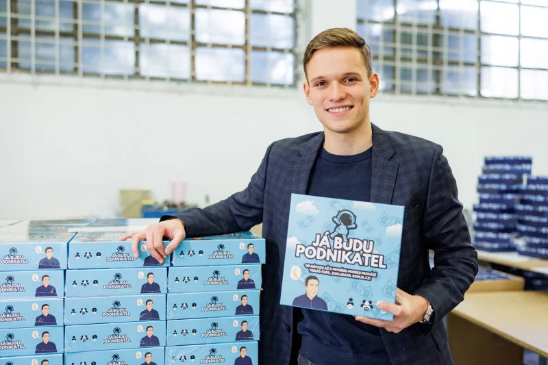 Student Daniel Izák učí děti podnikat deskovou hrou