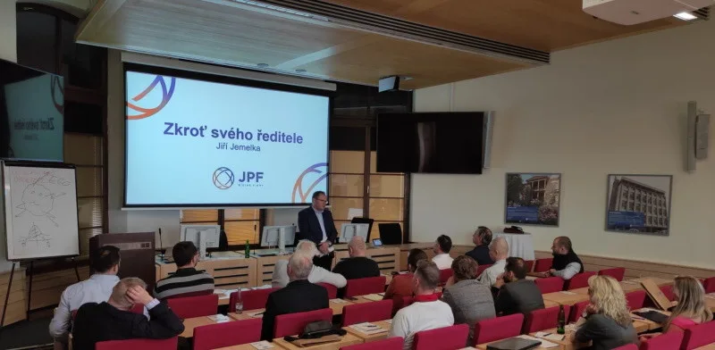 Společnost JPF Czech získala certifikát TOP Stabilní firma by CREDIT PASSPORT®