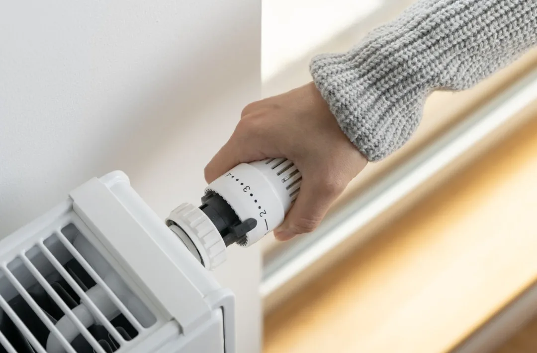 Neplaťte za teplo víc, než musíte: 5 tipů, jak snížit náklady na vytápění