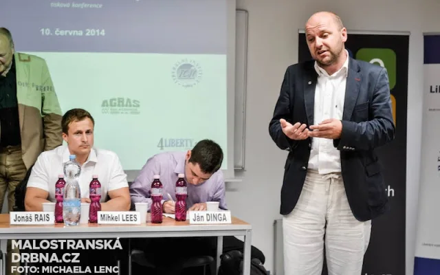 Daňové přiznání za 5 minut, založení firmy za 18!