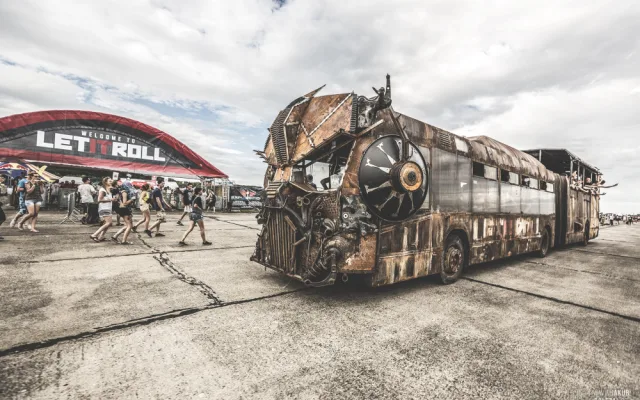 Let It Roll.