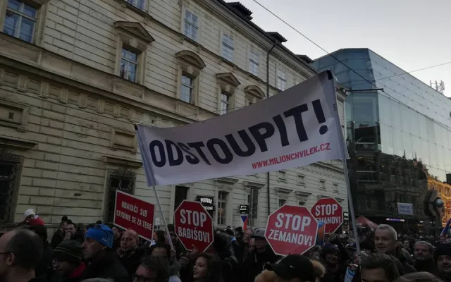 Tisíce lidí v Praze na Staromáku žádaly odchod premiéra.