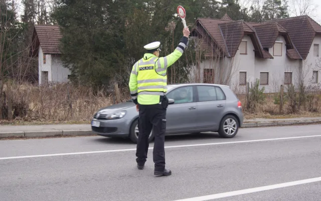 Dopravní policisté se během noci a dnešního dne zaměřili na alkohol za volantem.