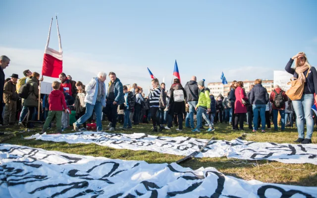 Protesty budou pokračovat, když Babiš nevyhoví Milionu chvilek.