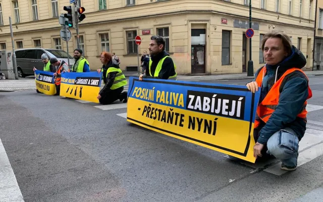 Aktivisté blokovali dopravu už třetí den za sebou. Tentokrát na I.P. Pavlova.