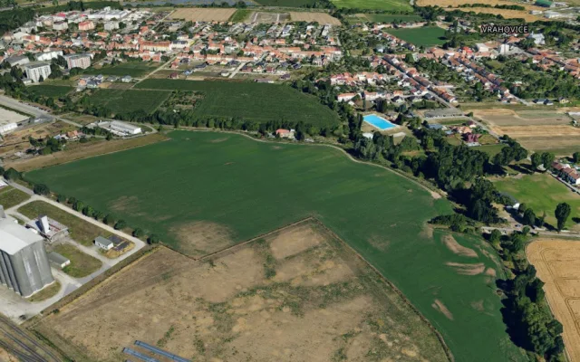 Prostějov chce ve Vrahovicích postavit nový park. Hloučelu však likviduje, namítají kritici