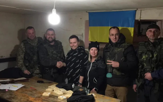Vasyl vozí českou pomoc vojákům na frontu. Ukrajinci na to nikdy nezapomenou, říká