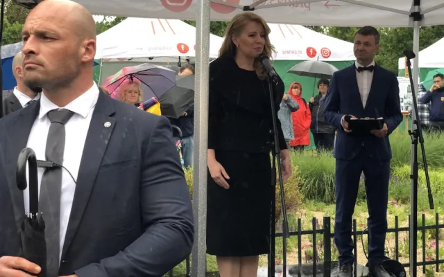 Slovenská prezidentka Čaputová uctila v Praze 3 památku hrdinů operace Anthropoid.