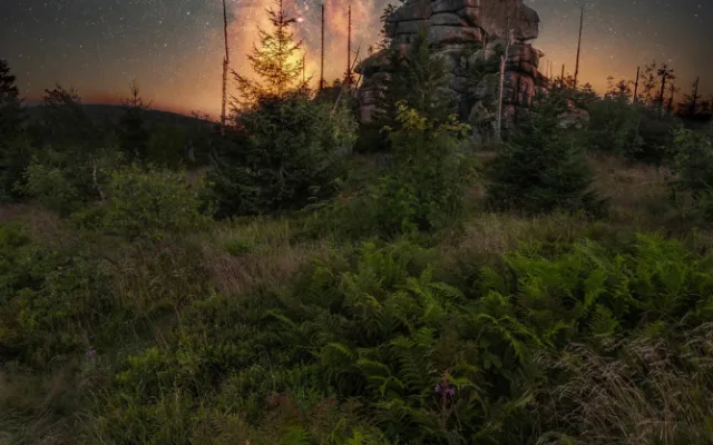 Jednou bych chtěl zachytit polární záři nad Šumavou, říká autor úchvatných fotografií Vladislav Hosnedl