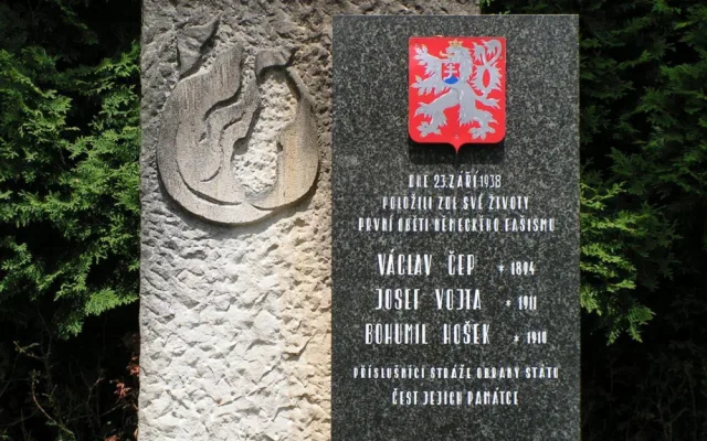 Padli při obraně vlasti. Připomeňme si zářijové boje o pohraničí v roce 1938
