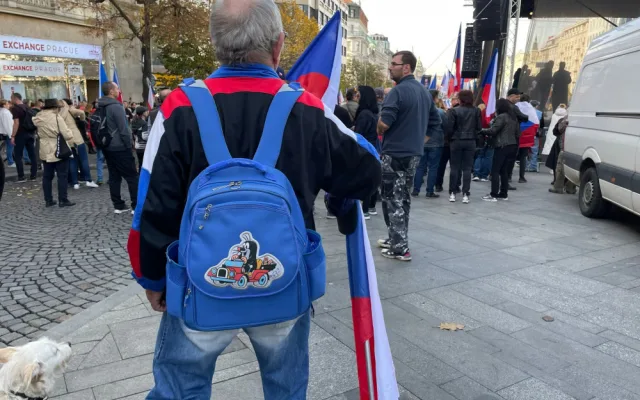 Na Václavském náměstí protestovaly tisíce lidí. Chtěly demisi vlády.