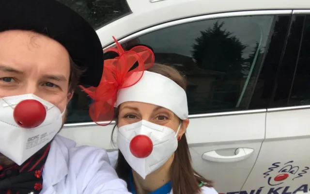 I v těch nejbolavějších okamžicích se všichni touží trochu radovat