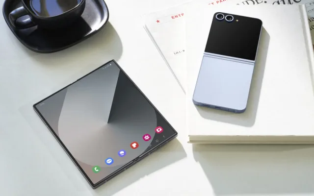 Samsung v Paříži odhalil novou řadu Galaxy Z a Watch. Představené novinky nabízejí nové AI funkce k maximální produktivitě