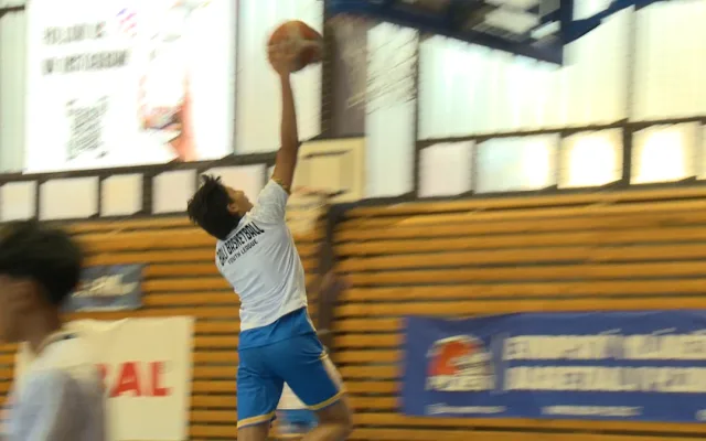 Basketbalisté z Bali válí na palubce