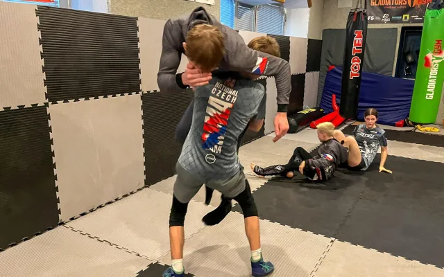 Česká reprezentace míří na mistrovství Evropy MMA do Řecka