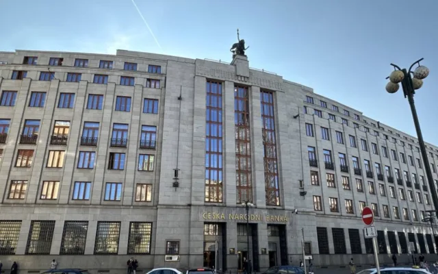 ČNB zvýšila sazbu na 3,75 %, silná poptávka tlačí na růst cen