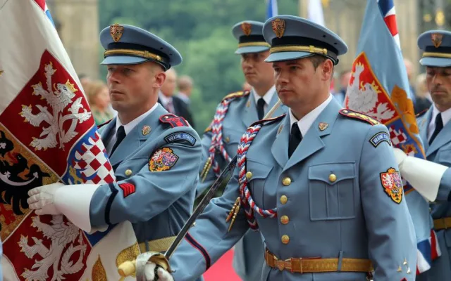 Čaputová v Praze jednala s politiky, uctila Havla i Štefánika