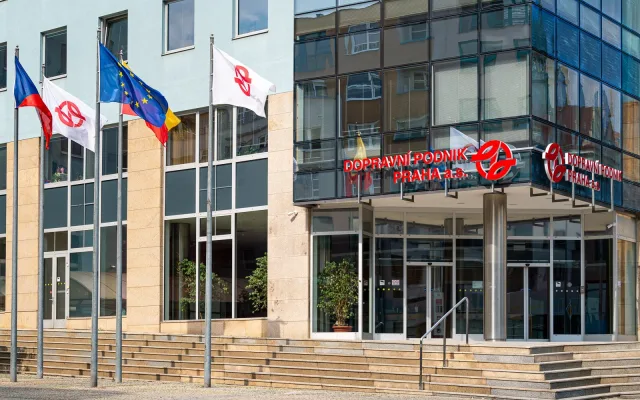 Dopravní podnik dostal pokutu 800 tisíc za podmínky pro výběr ostrahy