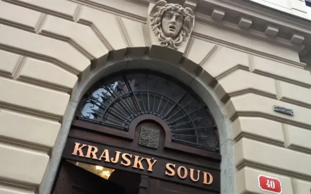 Bývalý děkan plzeňské univerzity dostal podmínku a pokutu za kšefty se stipendii
