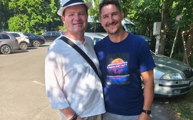 Voják ujel na kole 315 km, aby vybral peníze na léčbu zraněného kamaráda