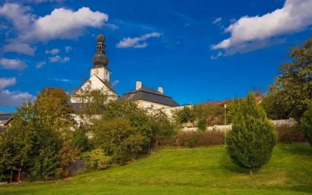 Ve Žďáru nad Sázavou připomínají působení cisterciáků dvě nové turistické stezky