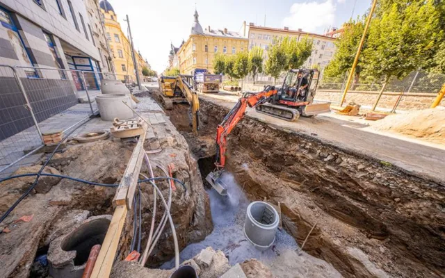 Rekonstrukce třídy Legionářů pokračuje, od zítra se uzavře křižovatka s Tolstého