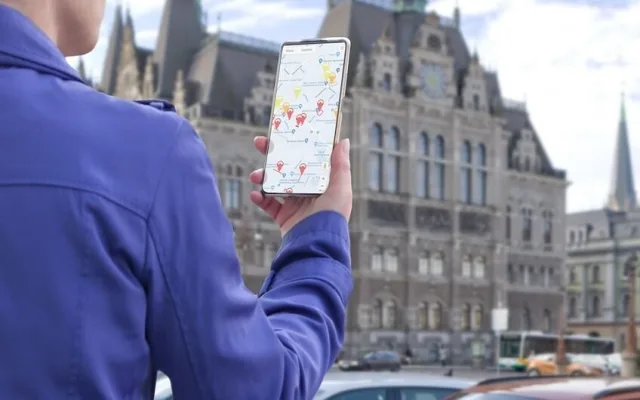 Novinka pro řidiče v Liberci. Za parkování nově zaplatíte i v aplikaci ParkDots