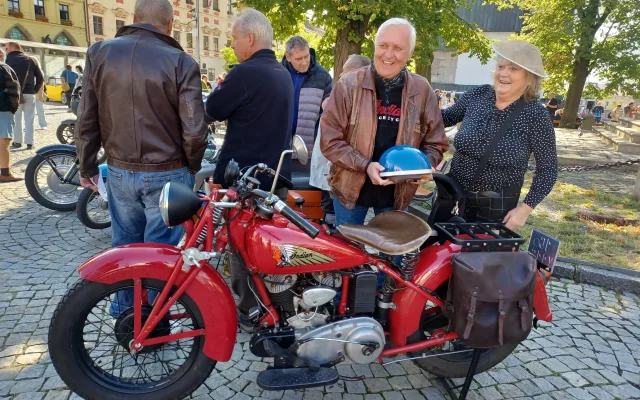 Ježkova jízda veteránů má vítěze. Vyhrál jsem za šikovnost a vědomosti, říká Lacina