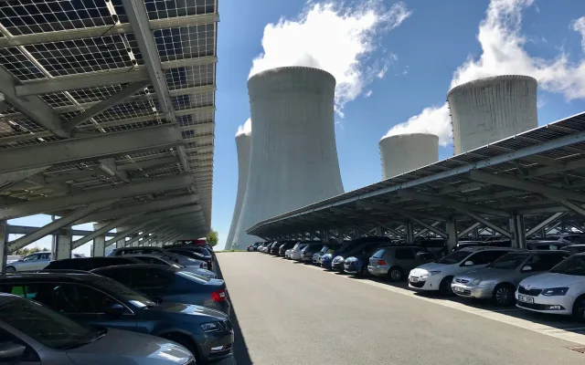 U dukovanské elektrárny ČEZ plánuje parkovací dům, jeden z největších v Česku