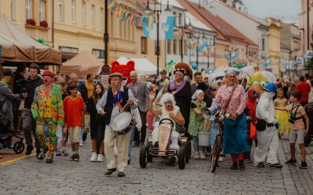 Už zítra startuje pohádkový Jičín. Náměstí se promění v háj