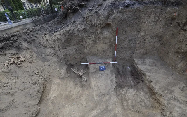 Historie Tyršova sadu byla odhalena. Skrýval náhrobky i kostry