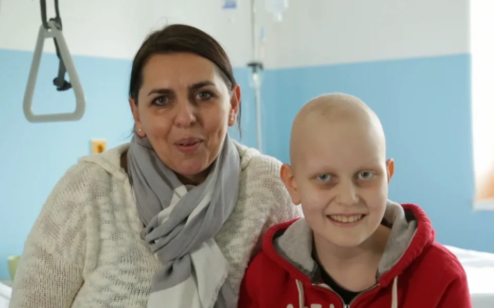 Viktorka s maminkou pri nataceni reklamy
