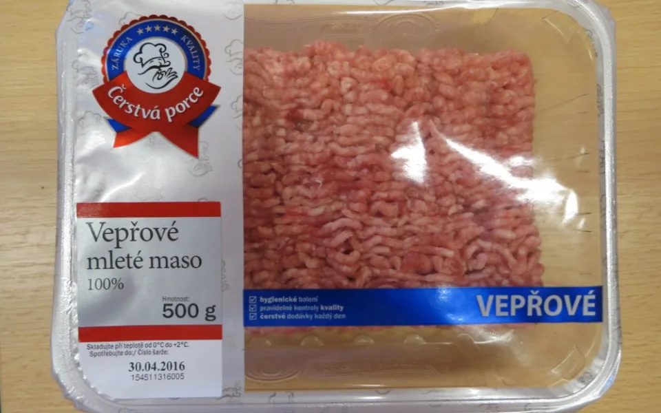 Laboratorní test odhalil bakterie salmonelózy ve vepřovém mase z Lidlu. Nemáte ho doma i vy?