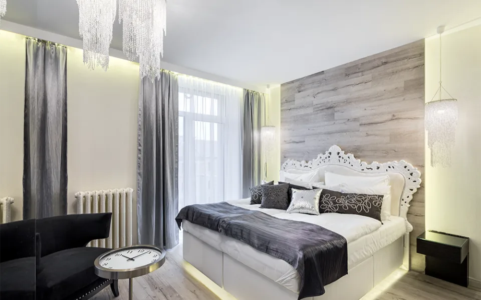Imperial - pokoj 102 - (Gl)amour - Jan Počepický
