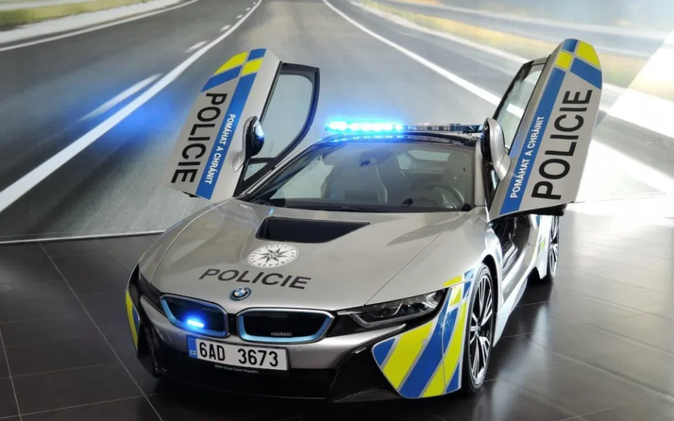 Předání vozu BMW i8 Policii České republiky